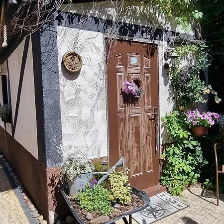 アパート Portowe Zacisze ウストカ